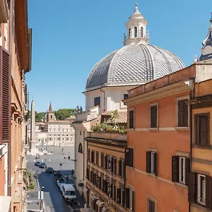 Piazza Del Popolo With View , Rome Italie